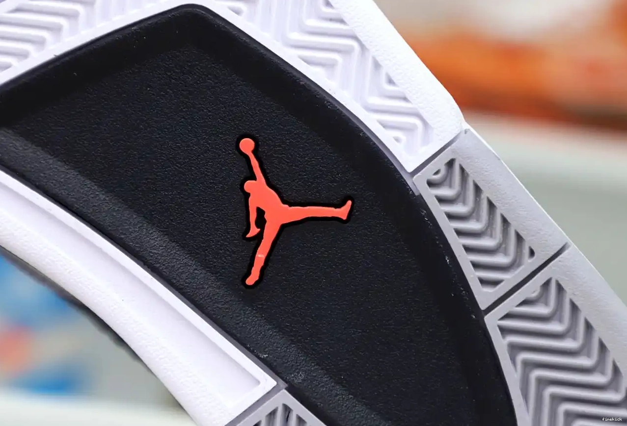 INFRARED AIR JORDAN 4 0528